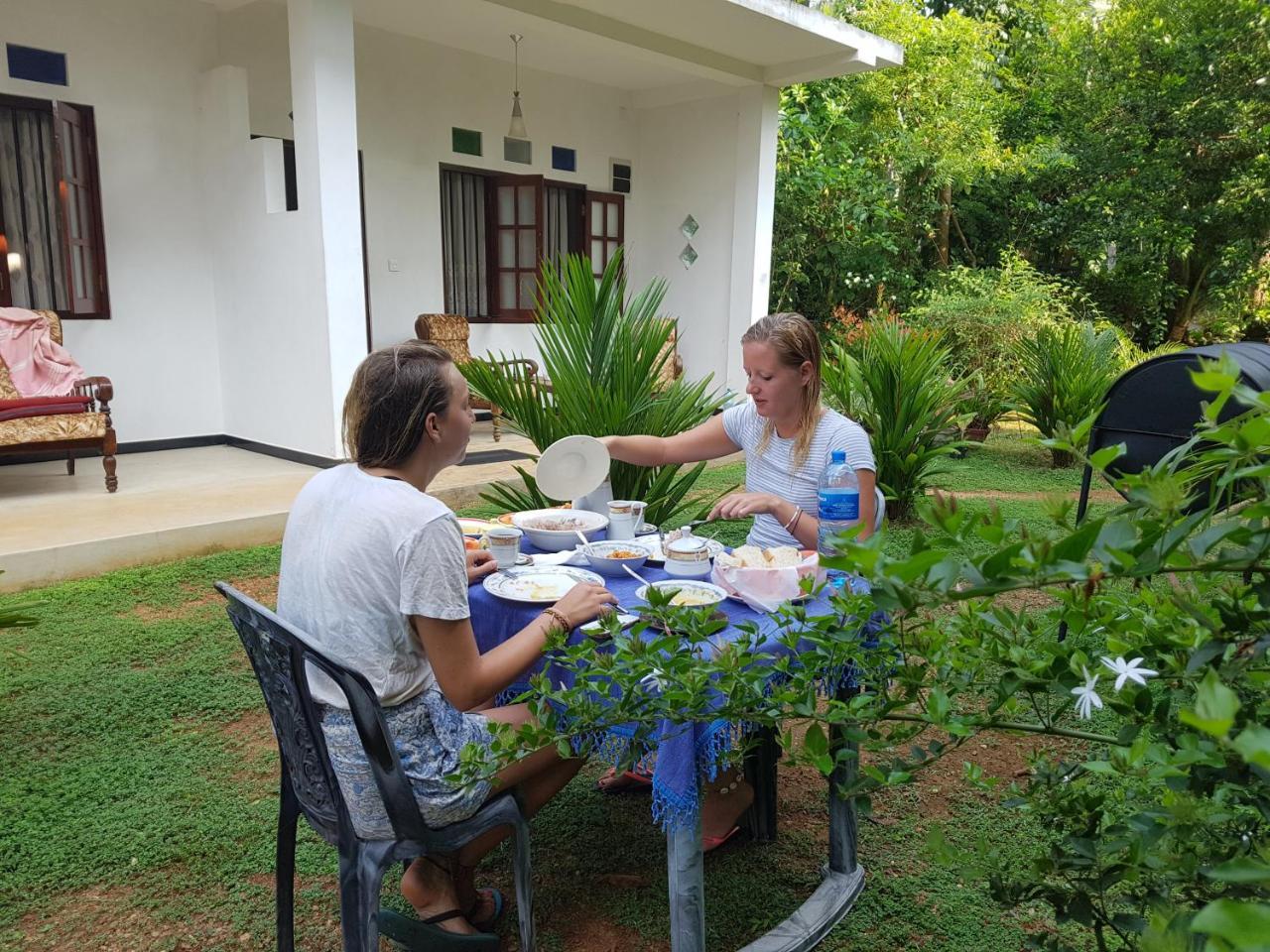 South Heaven Villa ฮิกคาดูวา ภายนอก รูปภาพ